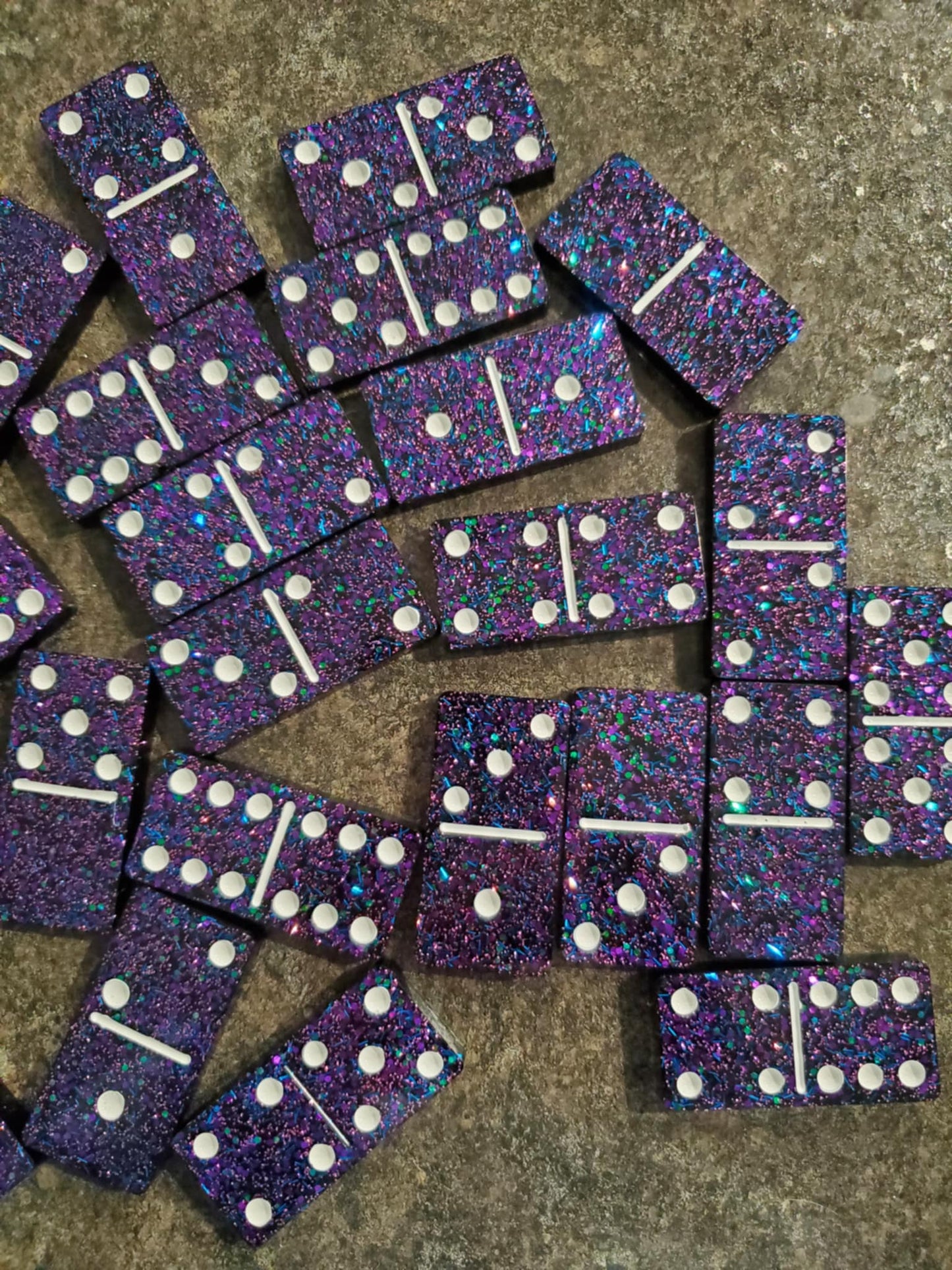 28 Resin Dominoes
